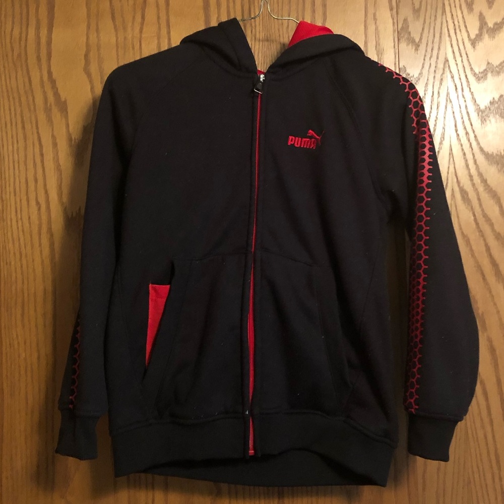 Puma hoodie size youth small